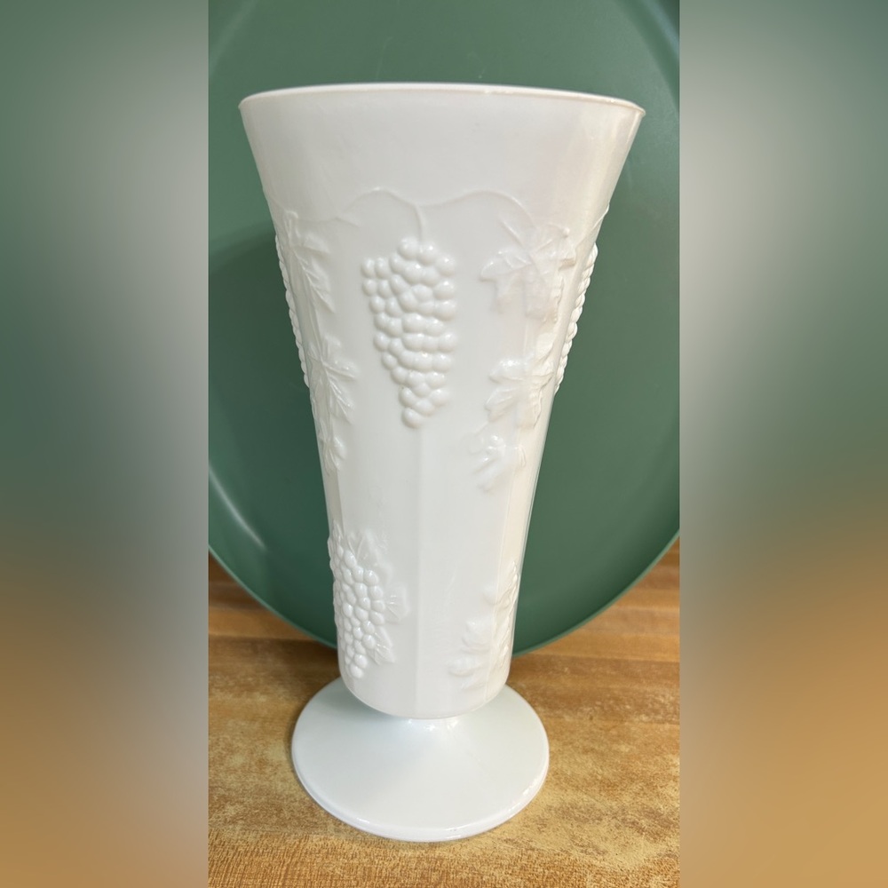 Vintage white milk glass vase, colony harvest.